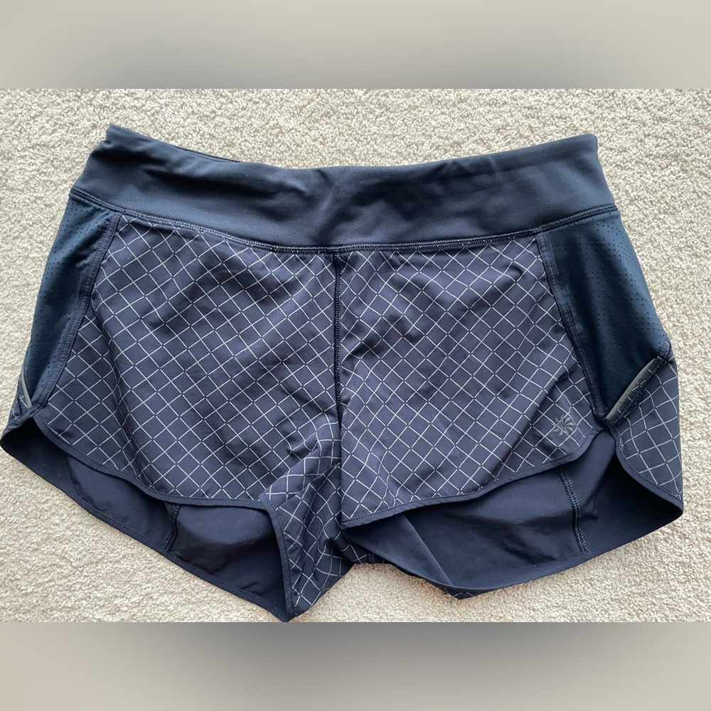 ATHLETA shorts size Medium